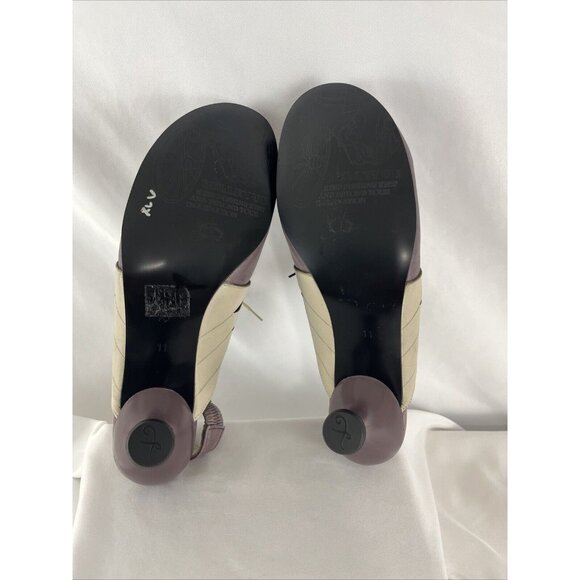 John Fluevog Bellevue Sally Skull in Lilac Heels - Picture 9 of 13